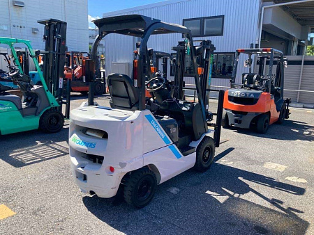 Вилочный погрузчик UNI CARRIERS FGE18T, 2019
