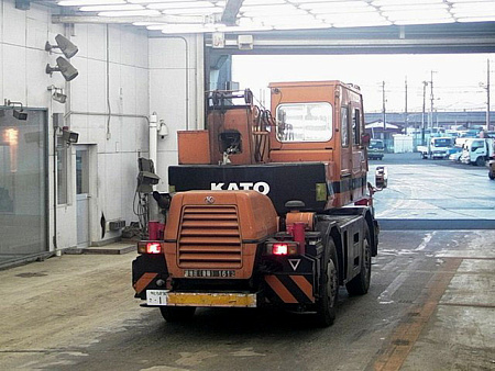 Самоходный кран KATO KR10H по цене 2800000 руб на Урал-КМУ