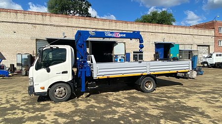 Манипулятор HINO 300 2012 г.в. с КМУ MAEDA MC384USGX по цене 2400000 руб на Урал-КМУ