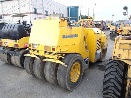 Каток KAWASAKI KV4AII по цене 715000 руб на Урал-КМУ